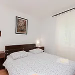 Zorka Apartman Medveja